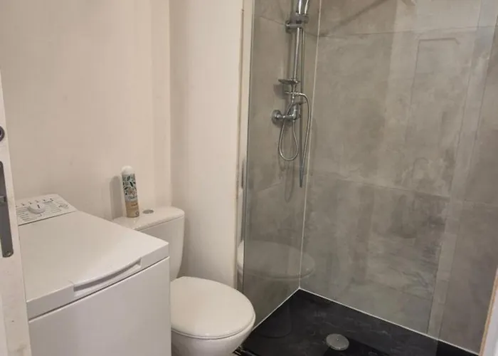 Cosy 1 Bedroom, Balcony, Promenade Des Appartement