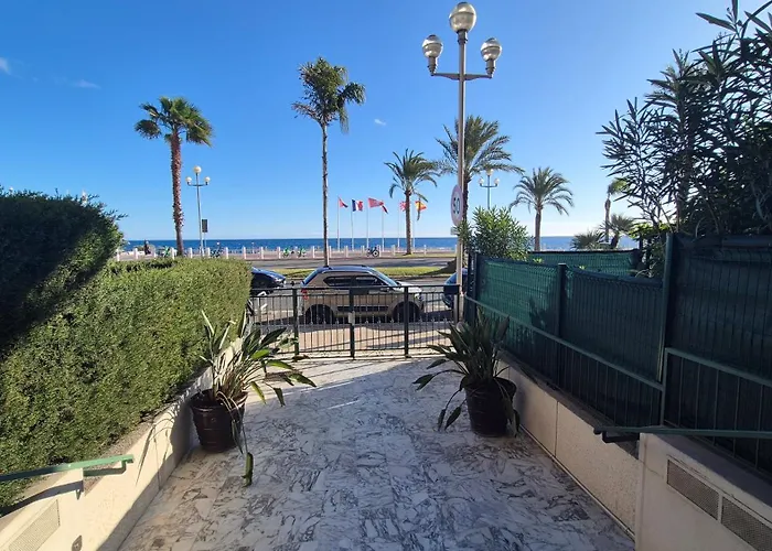 Cosy 1 Bedroom, Balcony, Promenade Des Nice