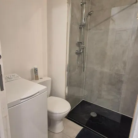 Cosy 1 Bedroom, Balcony, Promenade Des Apartament